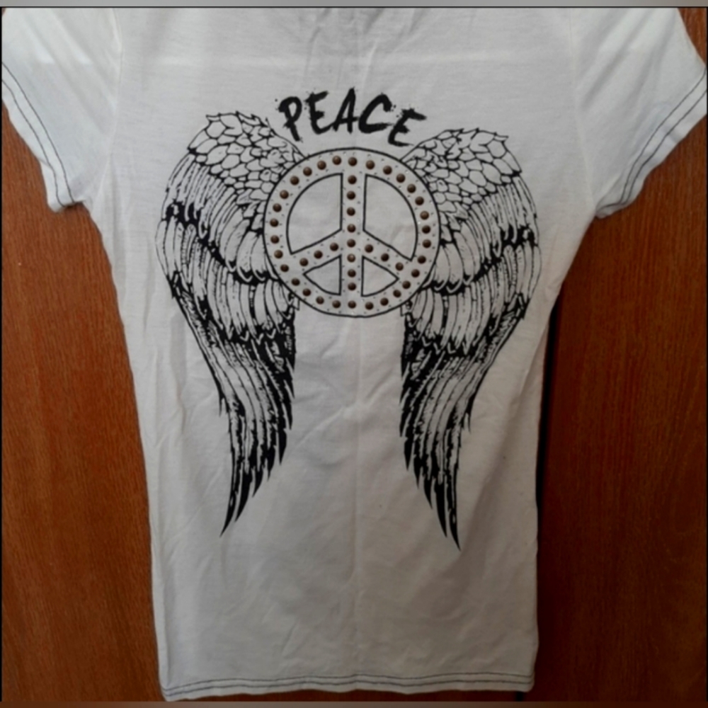 Peace t-shirt size small
